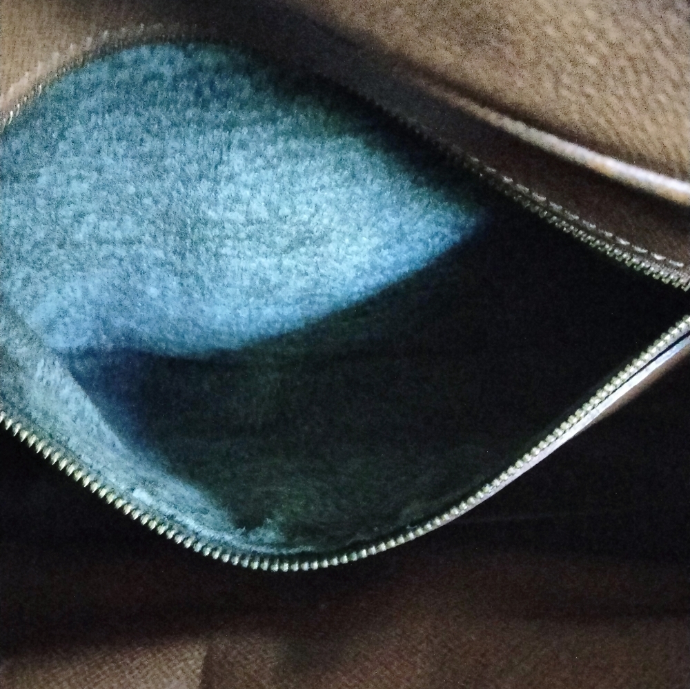 (SOLD)💯 Authentic Louis Vuitton Nile GM bag & dust bag - Picture 4 of 12